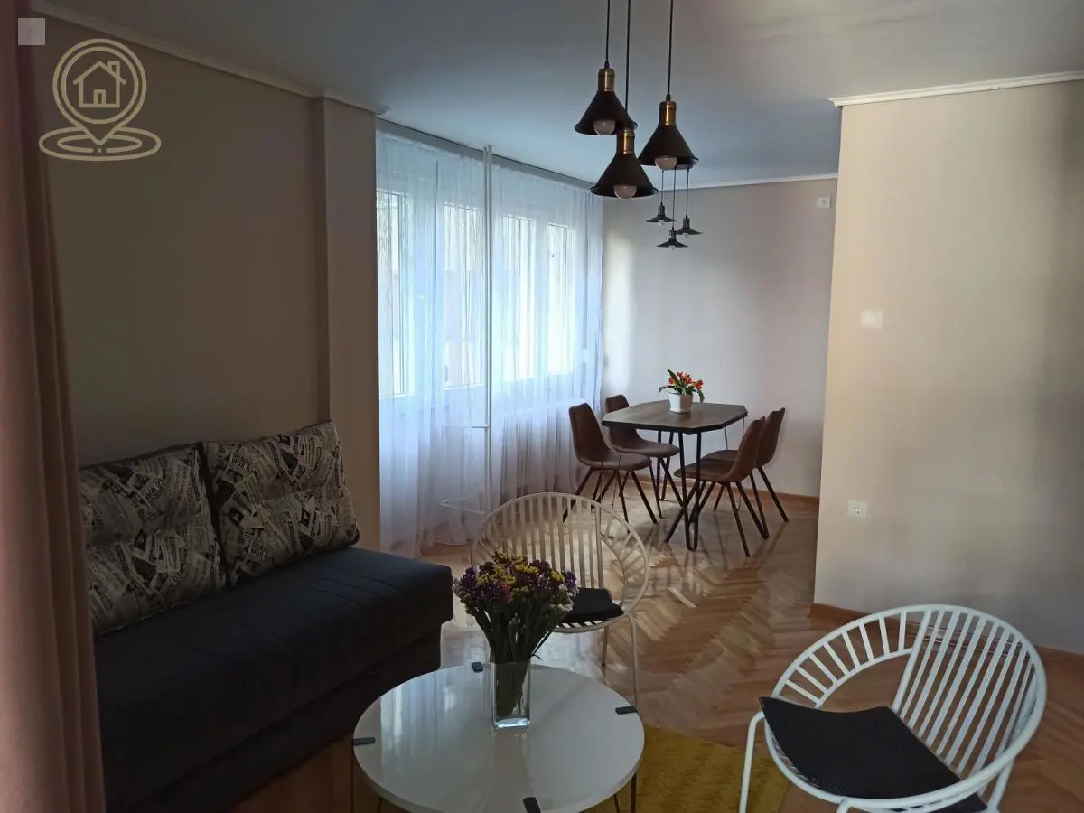Niš Bulevar zona I Dvosoban stanovi 400 evra 