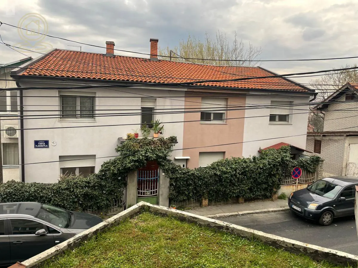  uknjizeni kuće Palilula Karaburma 200000 evra 
