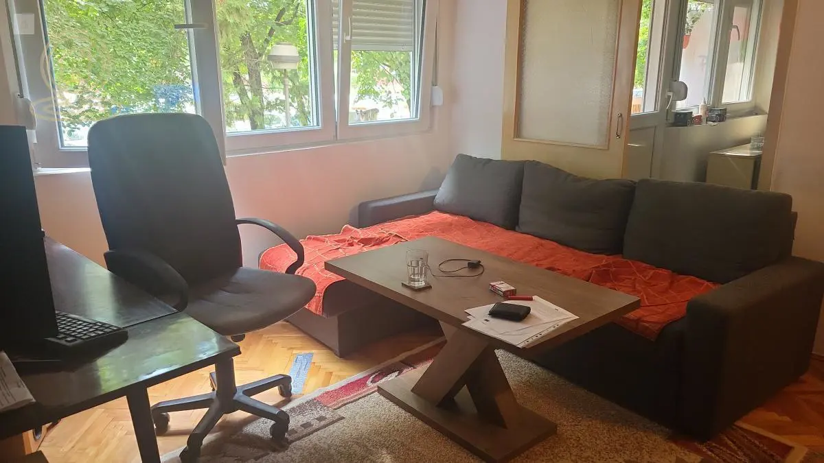 stanovi Niš Trg Svetog Save  uknjizeni Dvosoban 