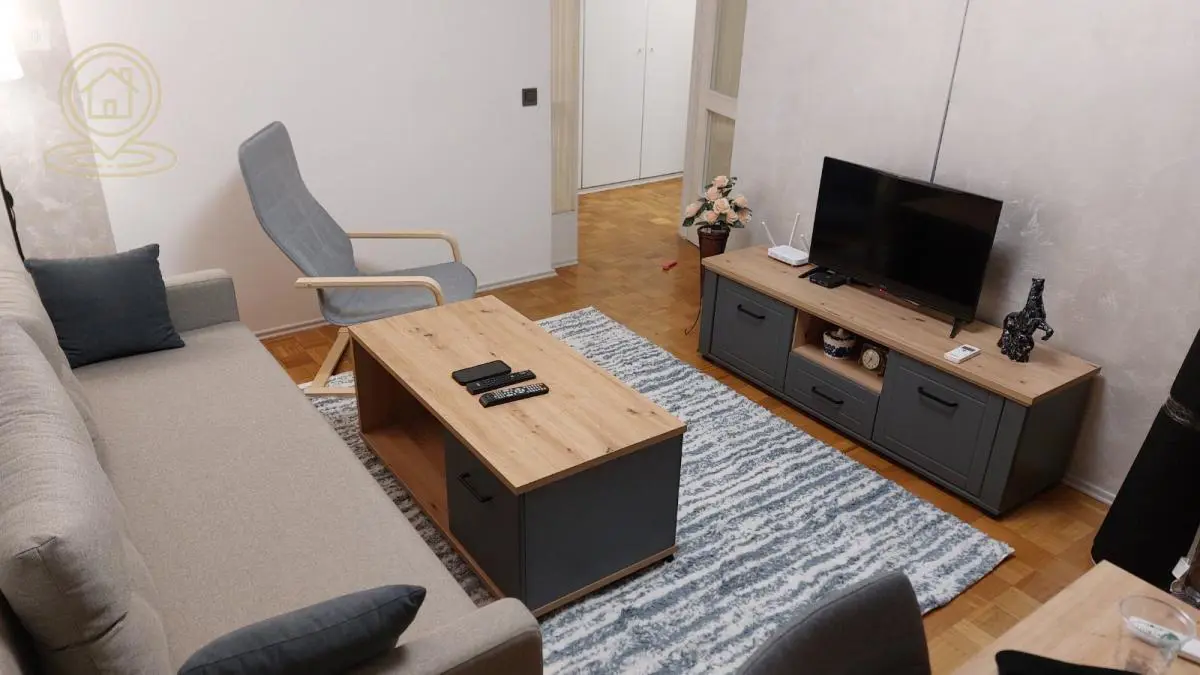 Jednoiposoban stanovi Novi Beograd Savski blokovi (44 45 70 70a) 550 evra 