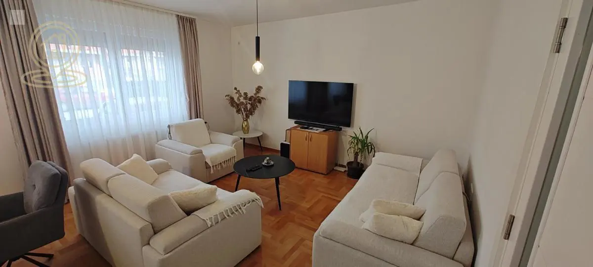  uknjizeni  novogradnja Trosoban stanovi Mediana - 168000 evra 