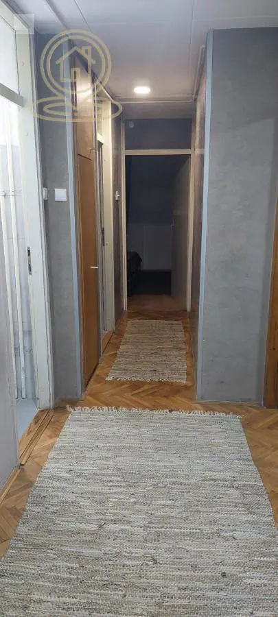 Niš Bulevar zona II Jednoiposoban stanovi 450 evra 
