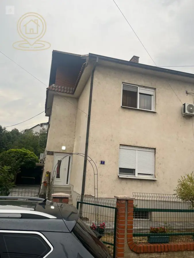 stanovi Niš Knjaževačka Troiposoban 