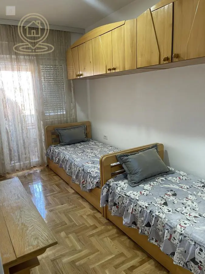 Niš Čair  uknjizeni Jednoiposoban stanovi 350 evra 