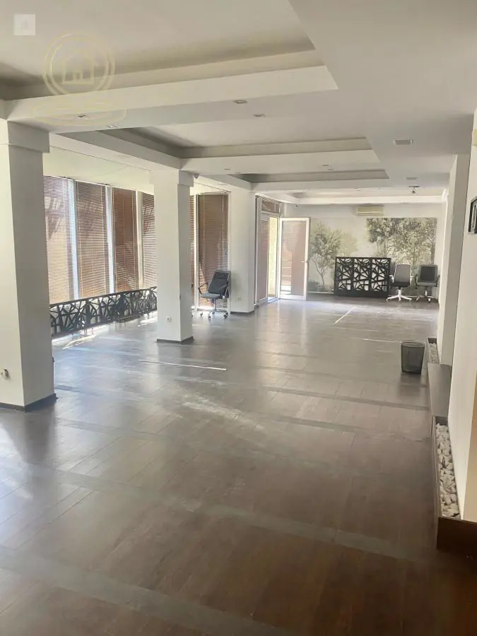  novogradnja poslovni prostor Voždovac Trošarina 1800 evra 
