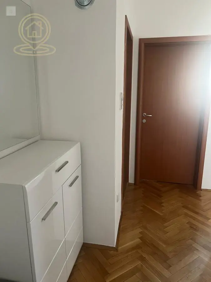 Novi Sad Rotkvarija Jednoiposoban stanovi 540 evra 