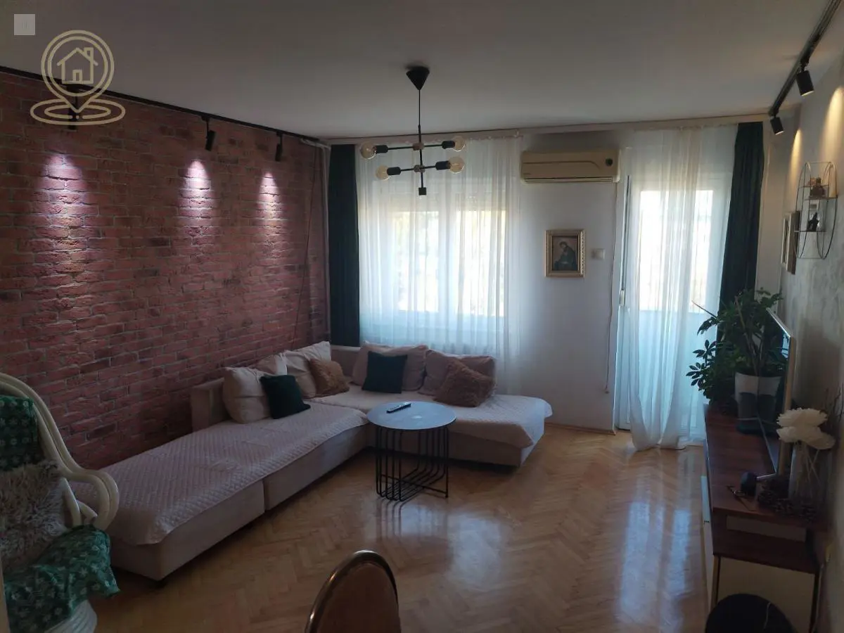 stanovi Novi Sad Trosoban