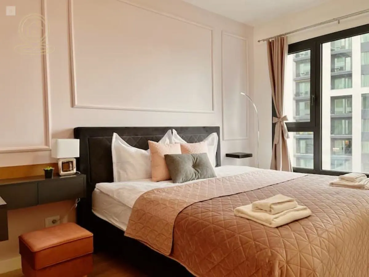 Beograd Savski venac  novogradnja Trosoban stanovi 1600 evra