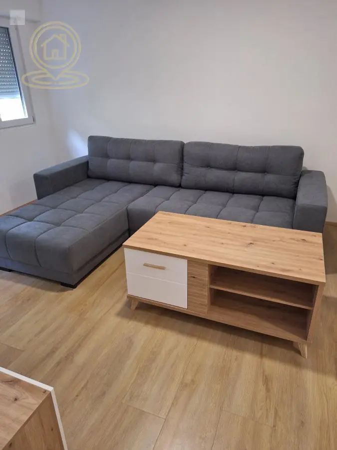 Novi Sad Železnička stanica (NS) Dvosoban stanovi 450 evra 