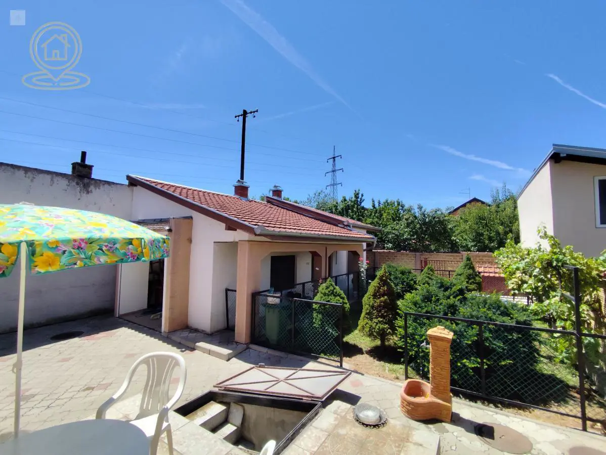 kuće Novi Sad  uknjizeni 