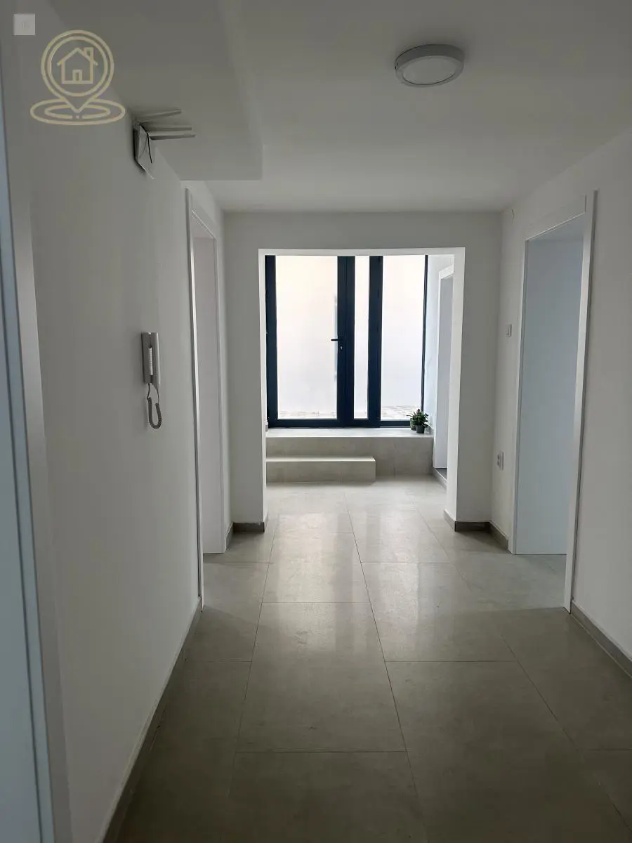 Niš Mediana  novogradnja  uknjizeni poslovni prostor 700 evra 