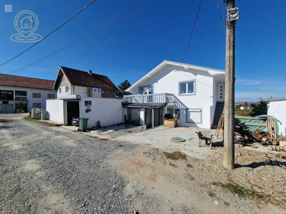  uknjizeni  novogradnja kuće Grocka - 395000 evra 