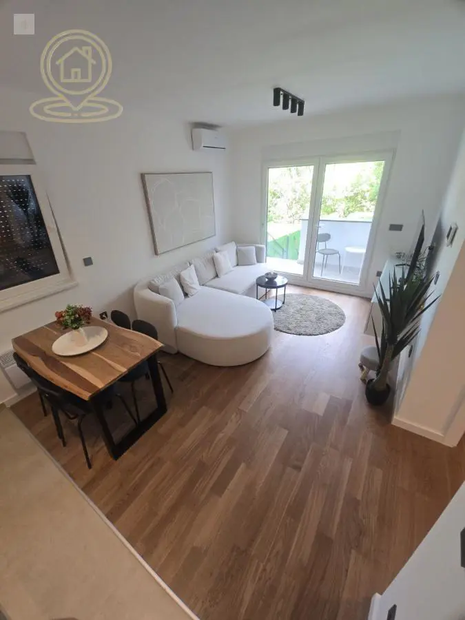 Beograd Surčin  novogradnja Dvosoban stanovi 600 evra 