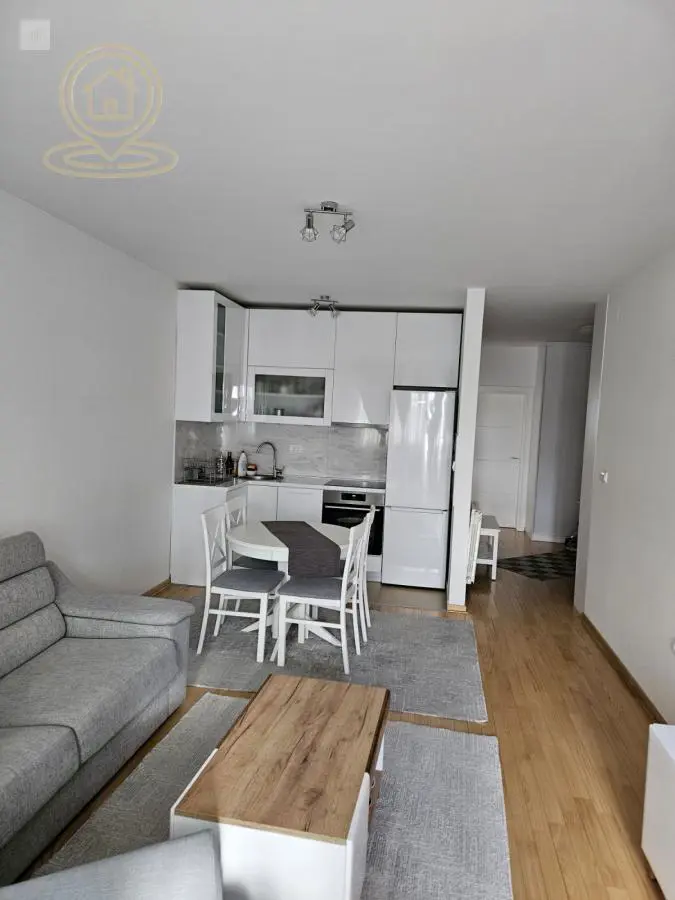  novogradnja Trosoban stanovi Zemun - 800 evra 