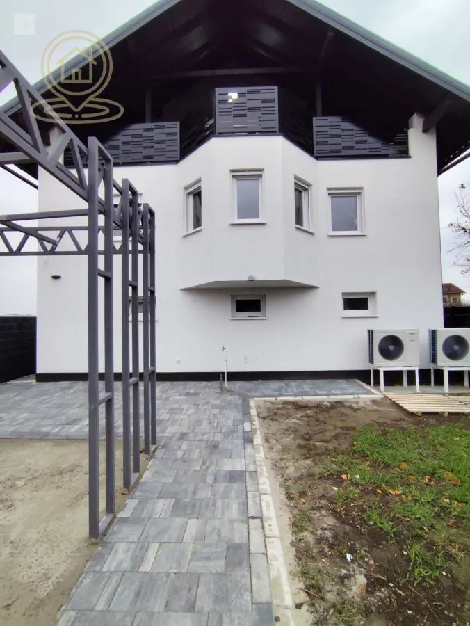 Novi Sad Kisač  novogradnja  uknjizeni kuće 135000 evra 