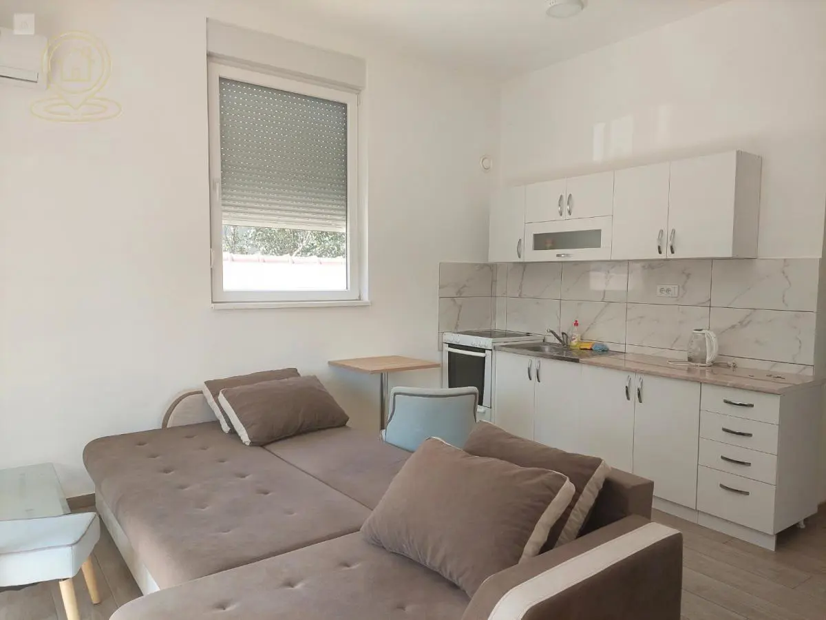  novogradnja Garsonjera stanovi Adice - 250 evra 