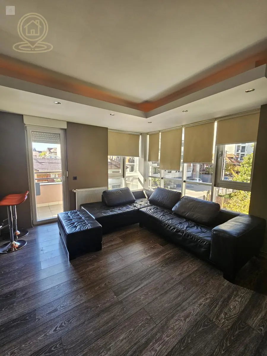  uknjizeni  novogradnja Dvoiposoban stanovi Centar - 144000 evra 