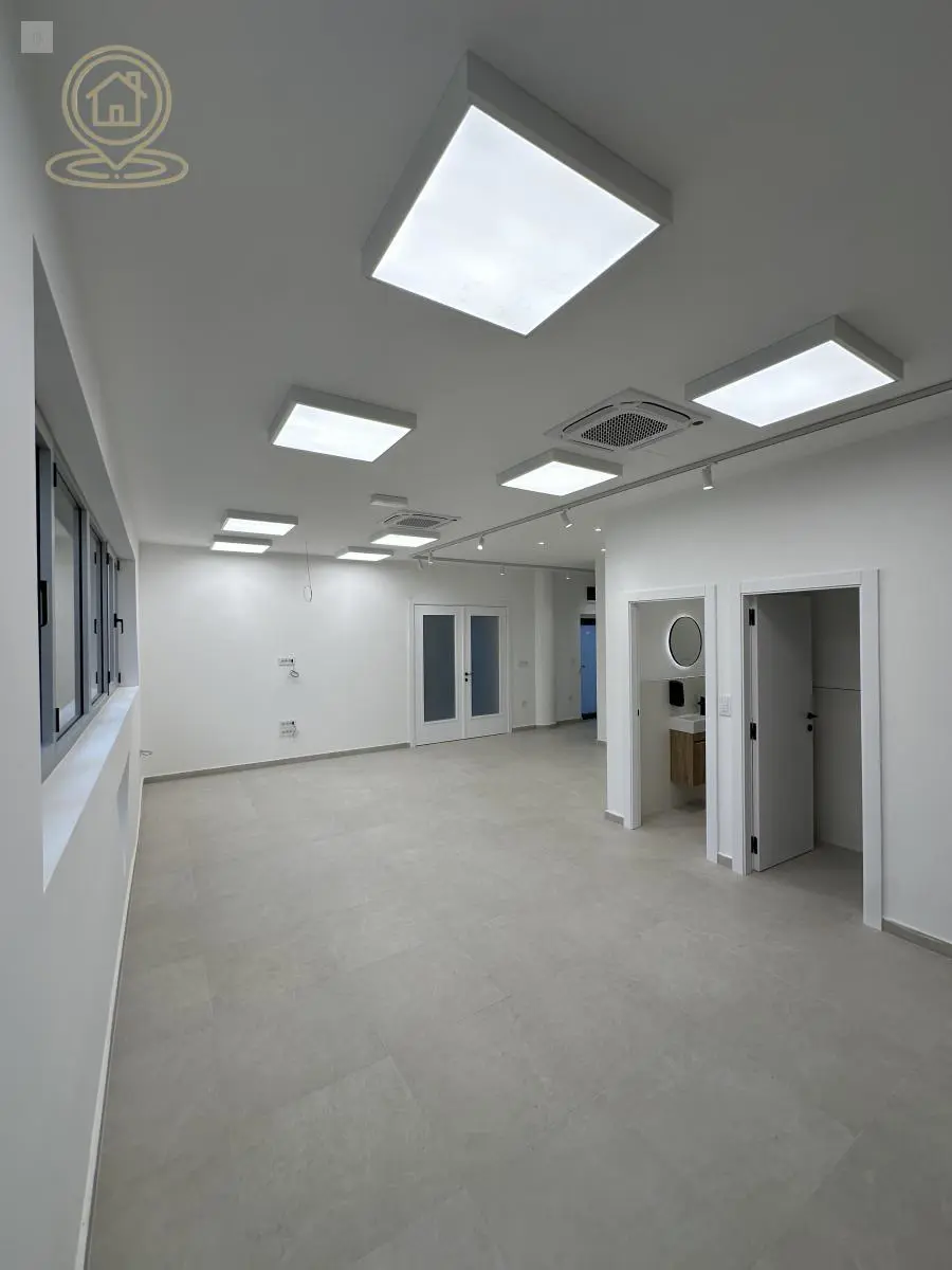 poslovni prostor Čukarica Banovo brdo 1800 evra 