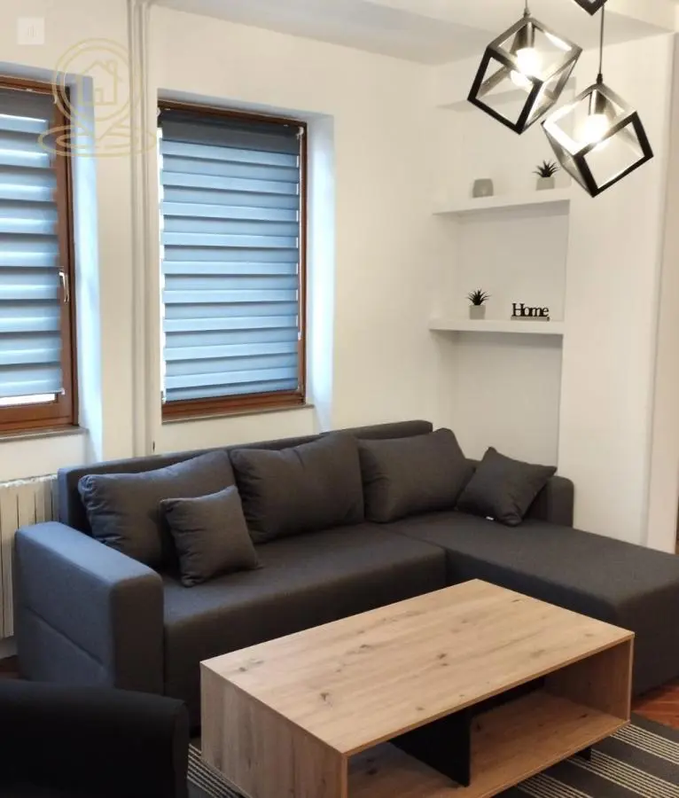 Dvosoban stanovi Centar - 550 evra 