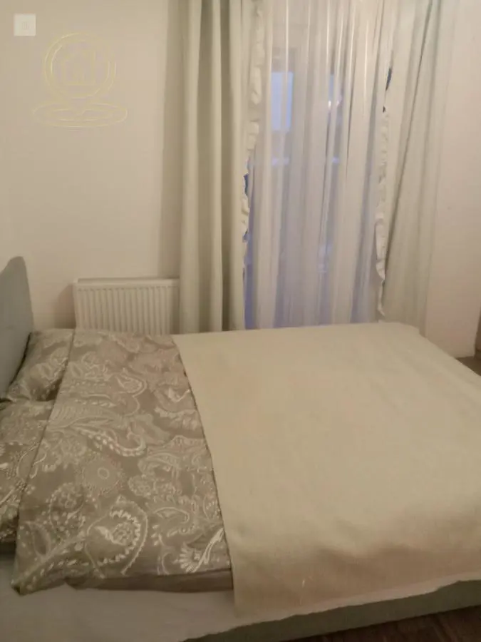  uknjizeni Jednoiposoban stanovi Veternik - 350 evra 