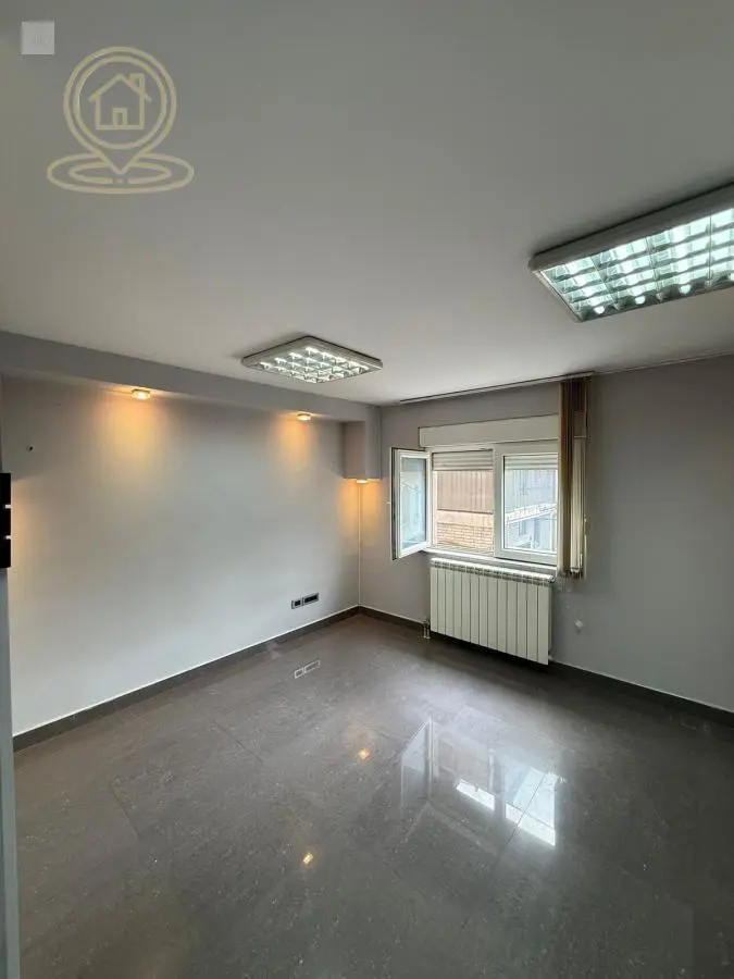 poslovni prostor Vračar Južni bulevar 2400 evra 