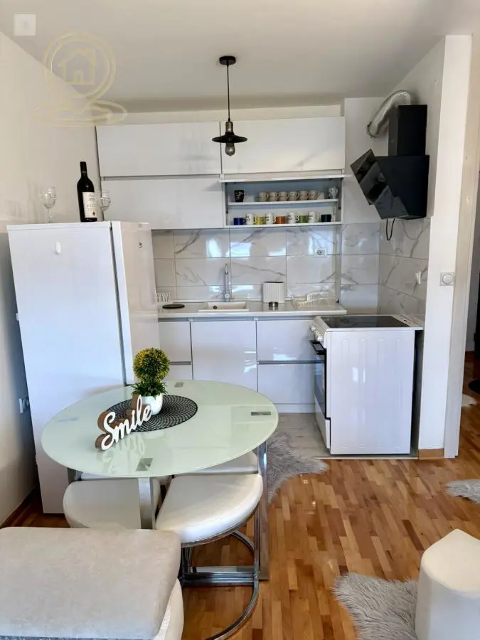  novogradnja Jednoiposoban stanovi Mediana - 400 evra 