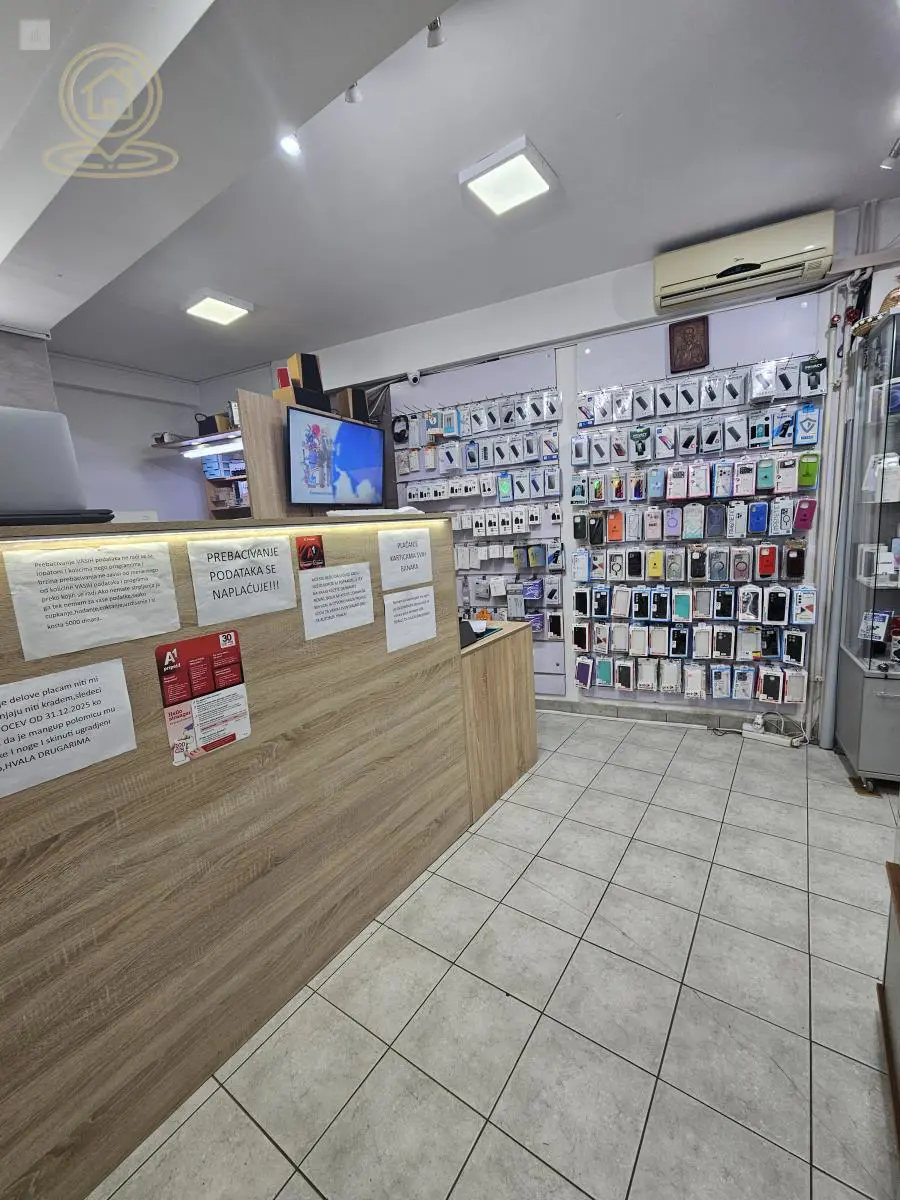  uknjizeni poslovni prostor Centar - 50000 evra 