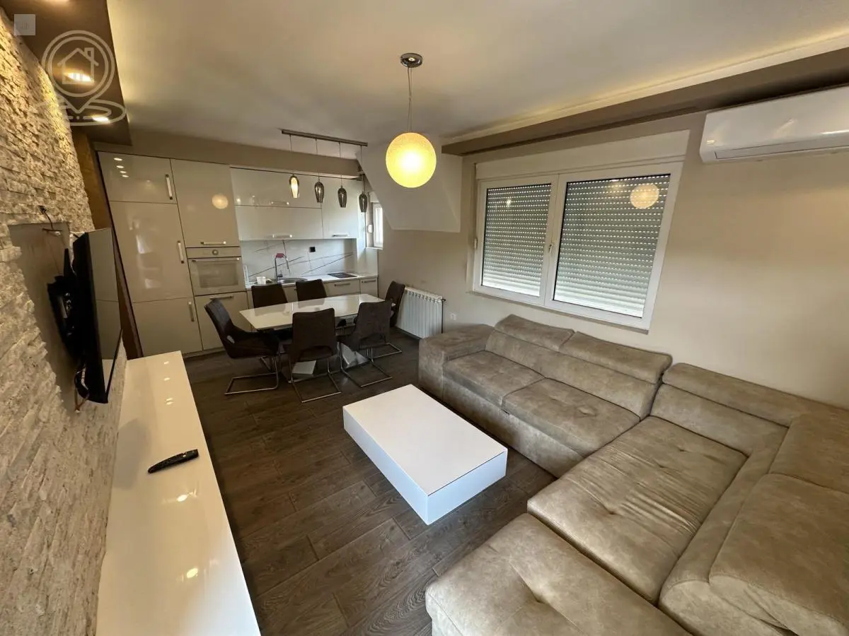  uknjizeni  novogradnja Dvoiposoban stanovi Palilula - 123500 evra 