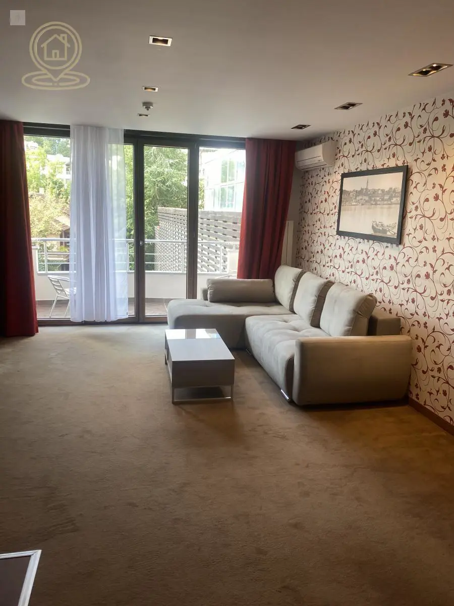 Četvorosoban stanovi Savski venac Dedinje 2400 evra 