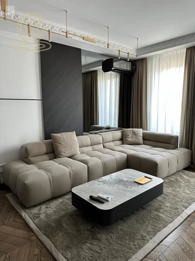 Beograd Stari Grad Trosoban stanovi 380000 evra 