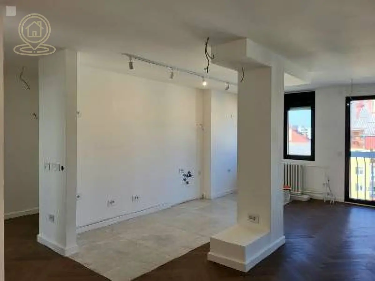 Novi Sad Liman 4  uknjizeni Četvorosoban stanovi 370800 evra 