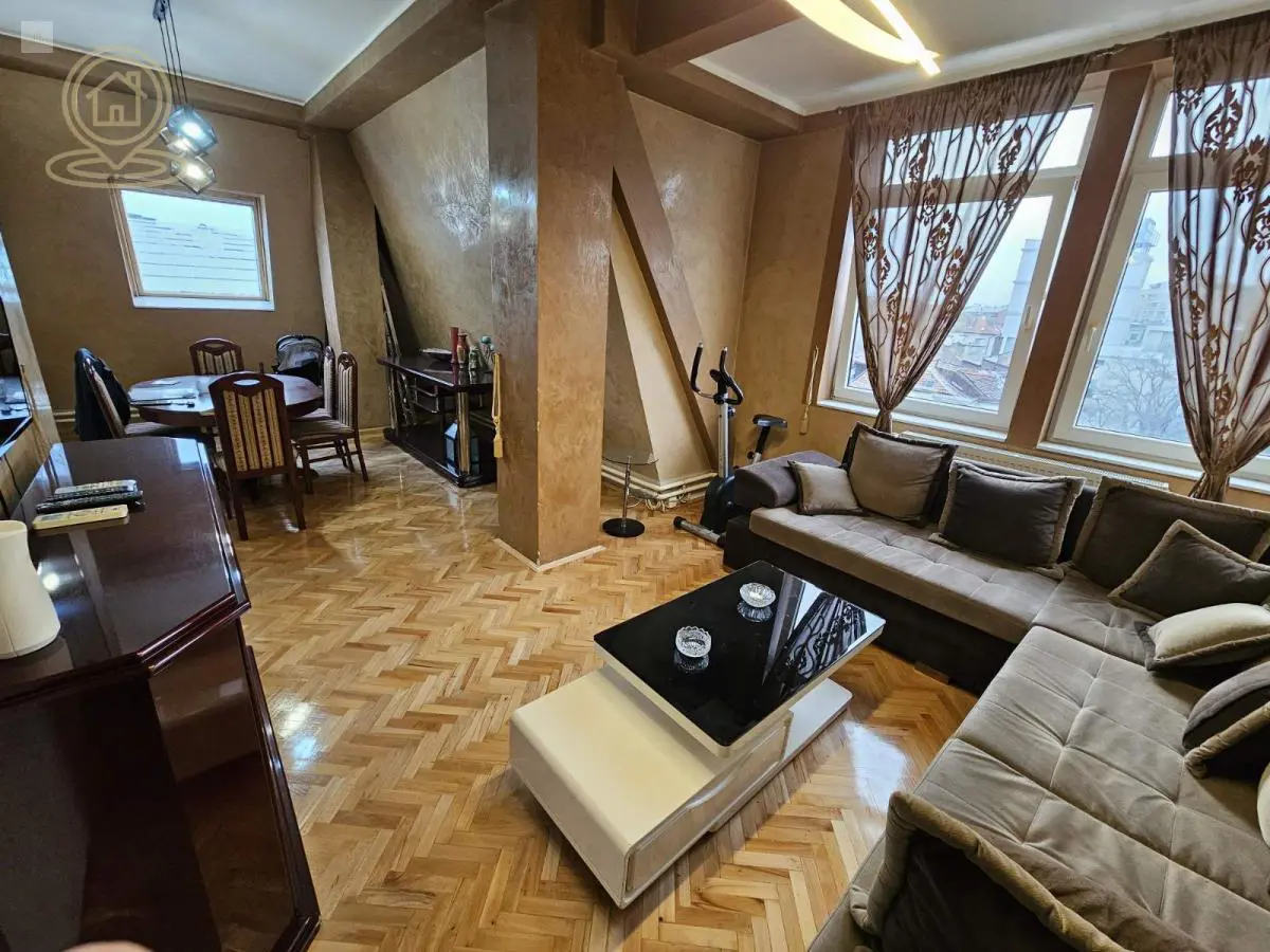 Četvorosoban stanovi Palilula Hala A Nikolić 900 evra 