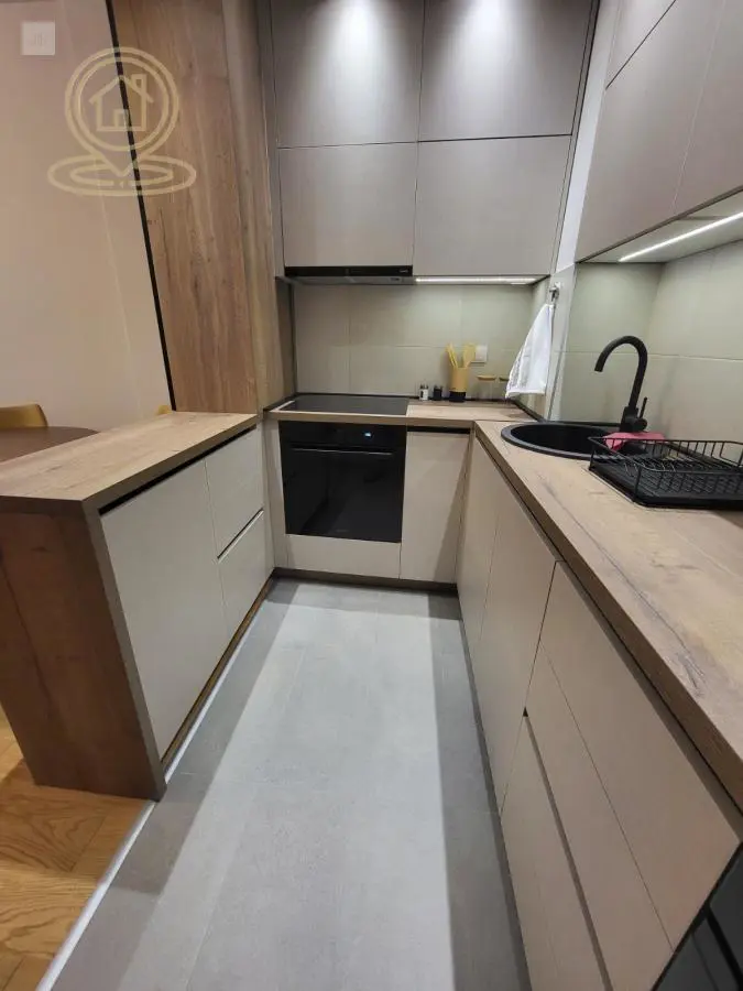 Beograd Vračar  novogradnja Trosoban stanovi 1050 evra 