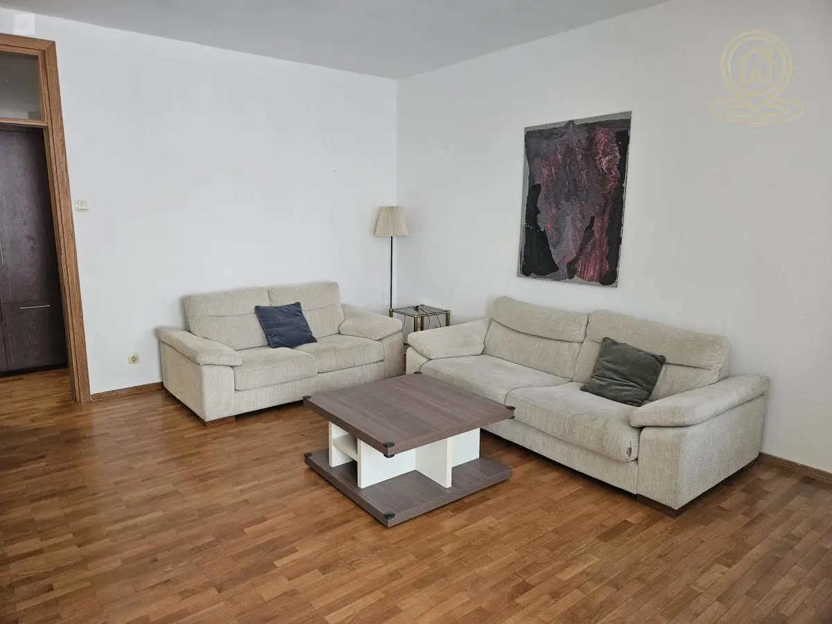 Dvosoban stanovi Voždovac Pašino i Lekino brdo 600 evra 