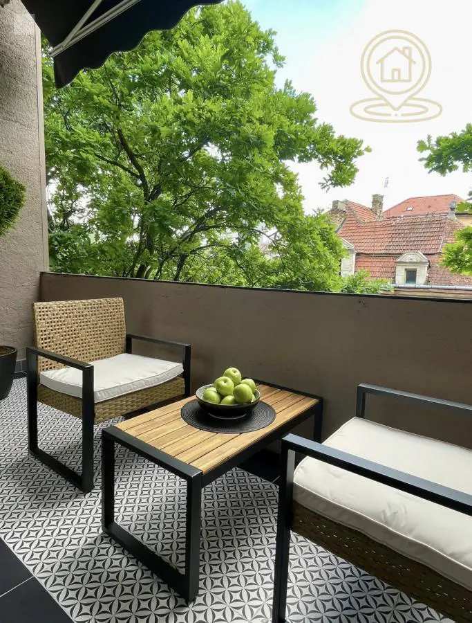 stanovi Novi Sad  uknjizeni Trosoban 