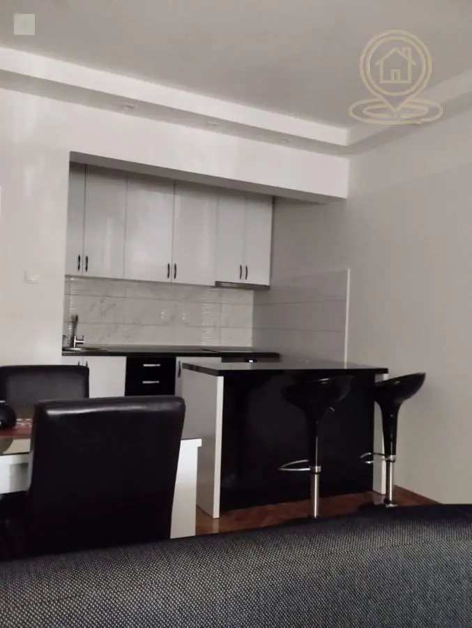 Jednoiposoban stanovi Podbara - 450 evra 