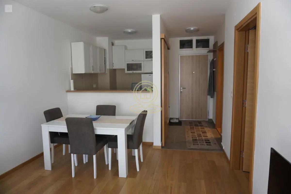 Beograd Zemun  novogradnja Dvosoban stanovi 600 evra 