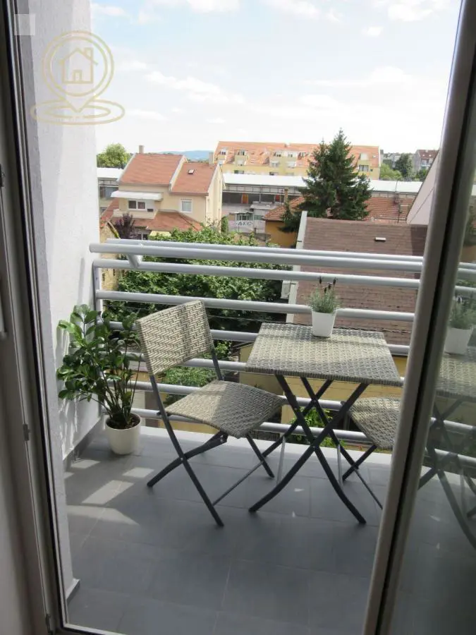 Novi Sad Podbara Jednoiposoban stanovi 450 evra 