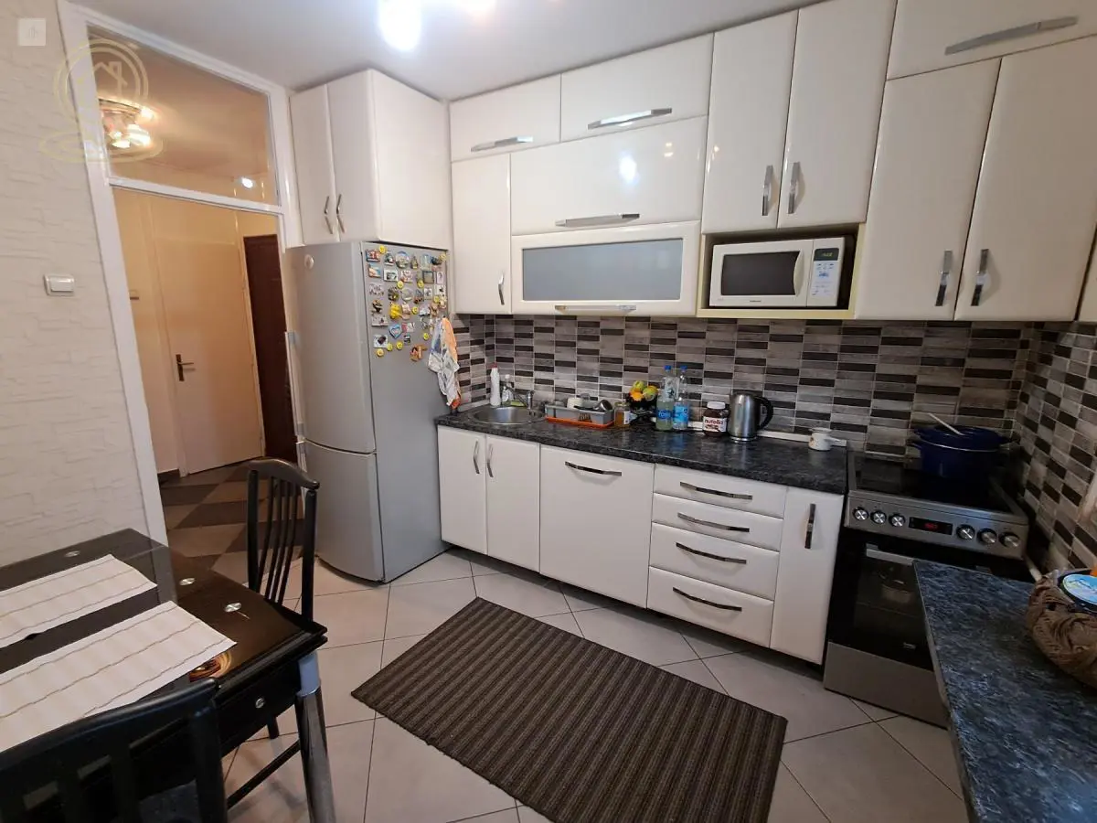 Novi Sad Liman 1  uknjizeni Trosoban stanovi 242050 evra 