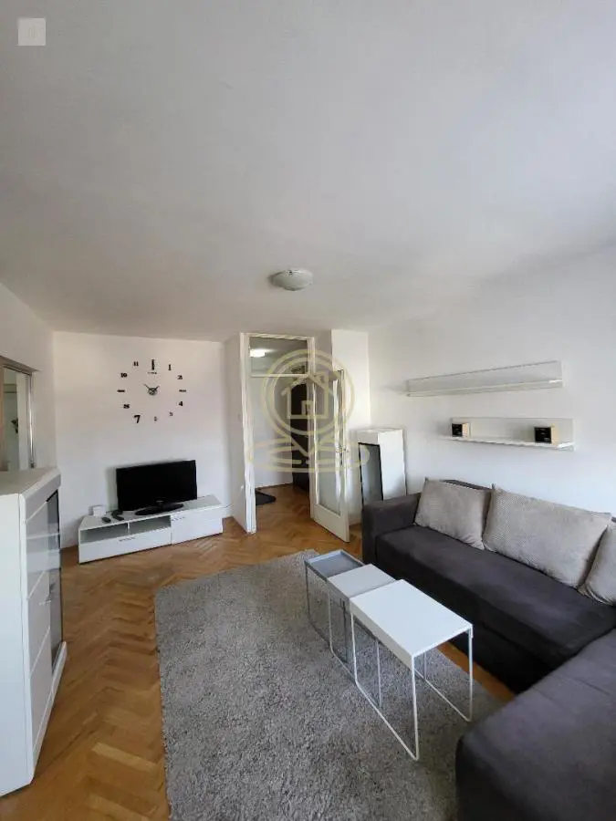 Niš Medijana Dvosoban stanovi 400 evra 