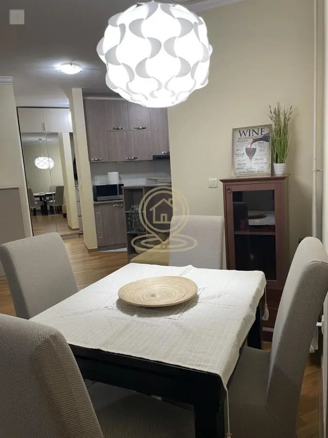 Trosoban stanovi Palilula Profesorska kolonija 850 evra 