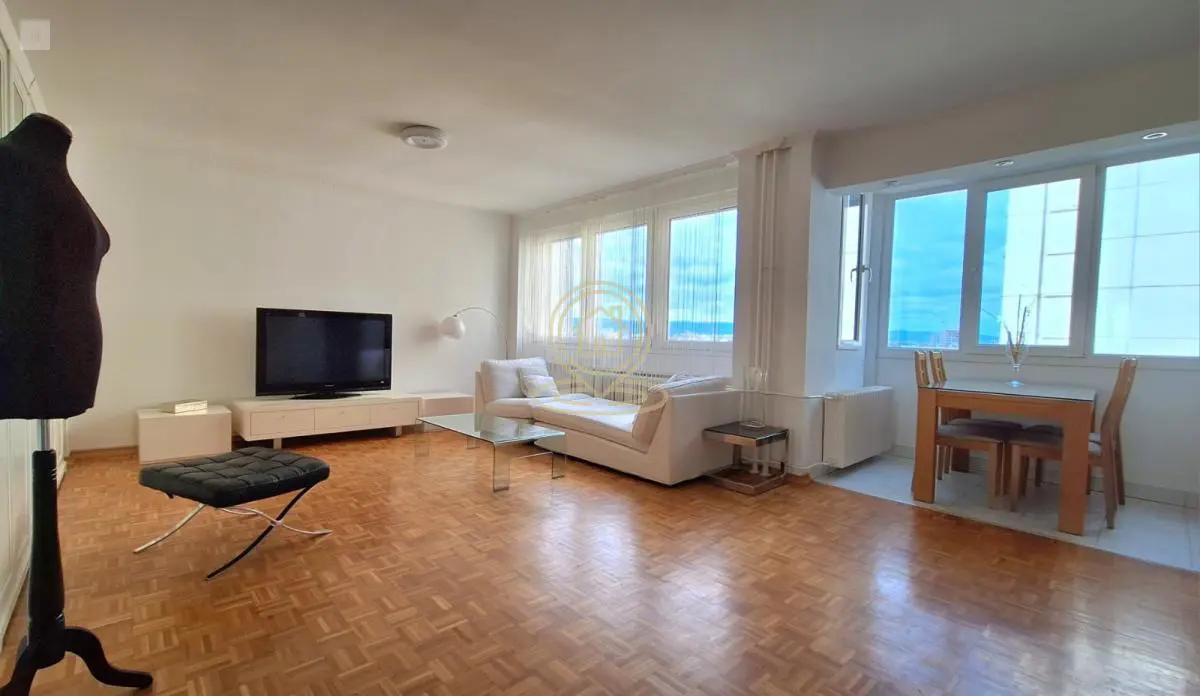 Jednoiposoban stanovi Bulevar Oslobođenja - 168300 evra 