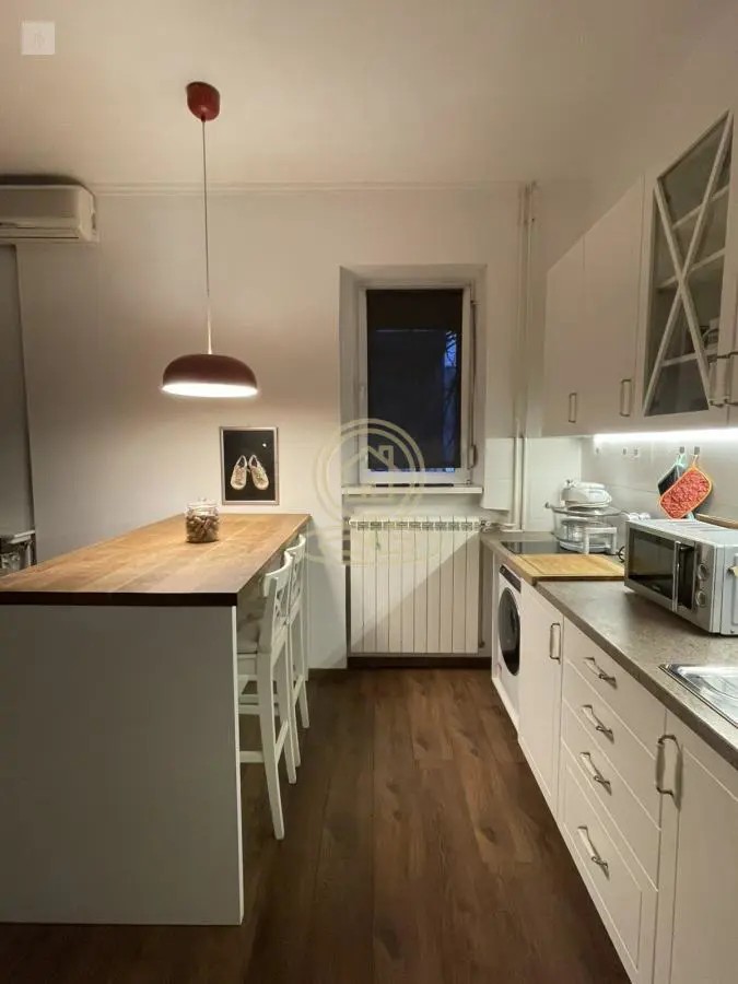 Dvosoban stanovi Vračar - 700 evra 