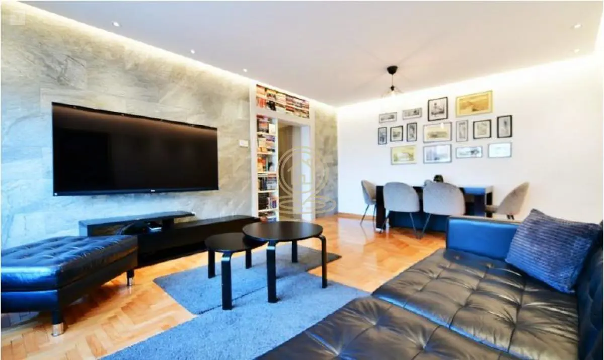 Dvoiposoban stanovi Čukarica Čukarička padina 700 evra 