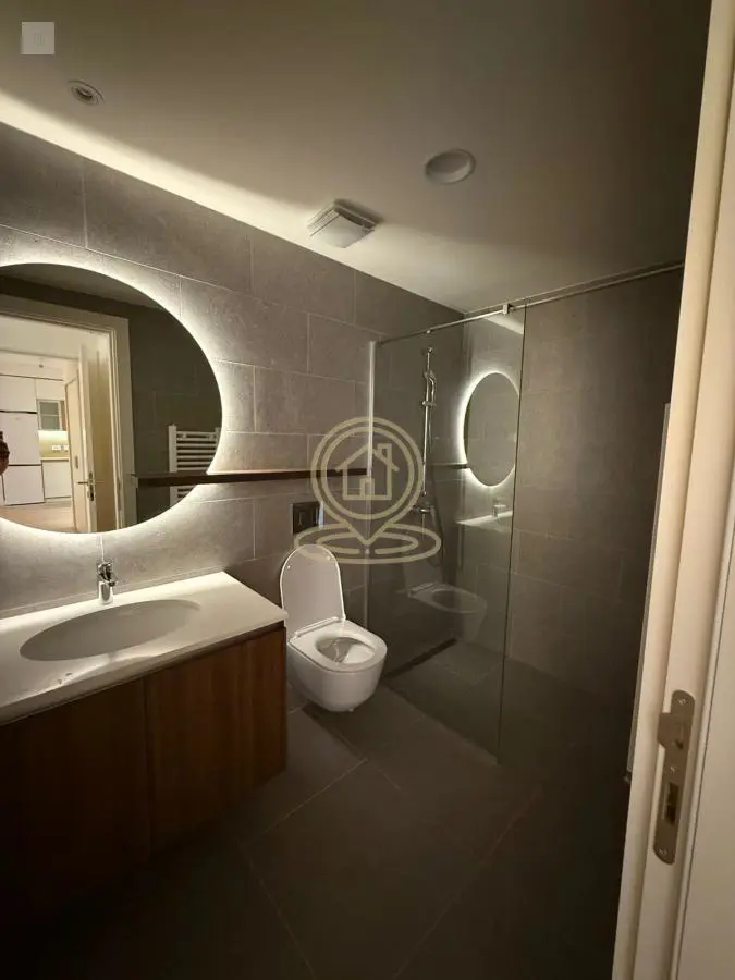  novogradnja Trosoban stanovi Savski venac Beograd na vodi 1400 evra 