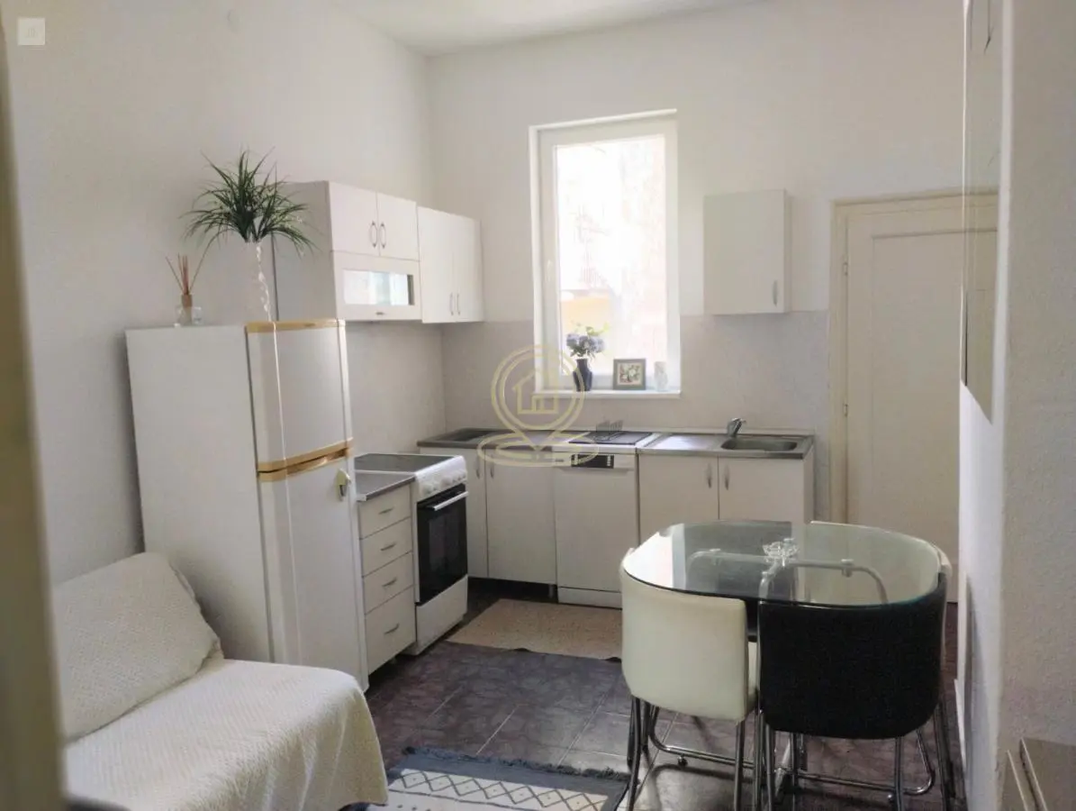 Dvoiposoban stanovi Stari Grad Skadarlija 900 evra 