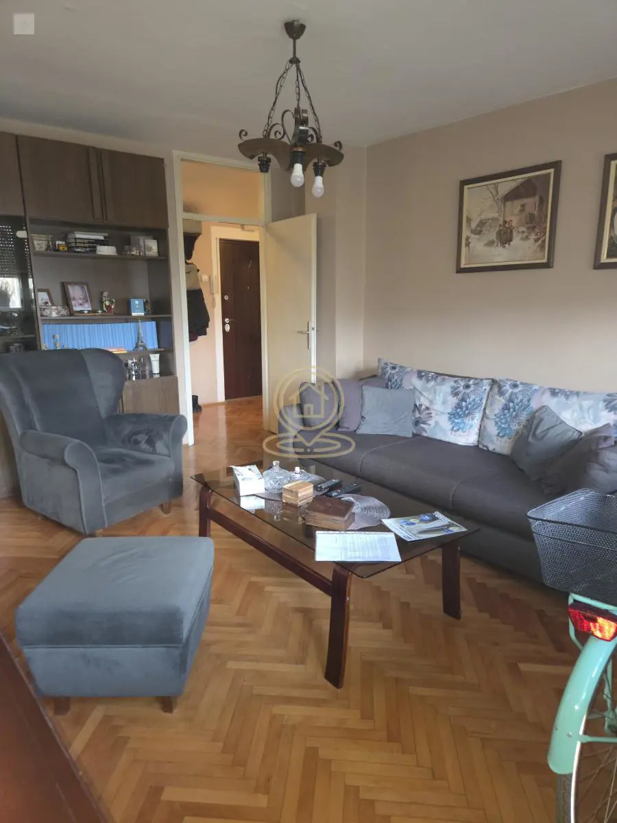 stanovi Niš Bulevar Nemanjica  uknjizeni Trosoban 