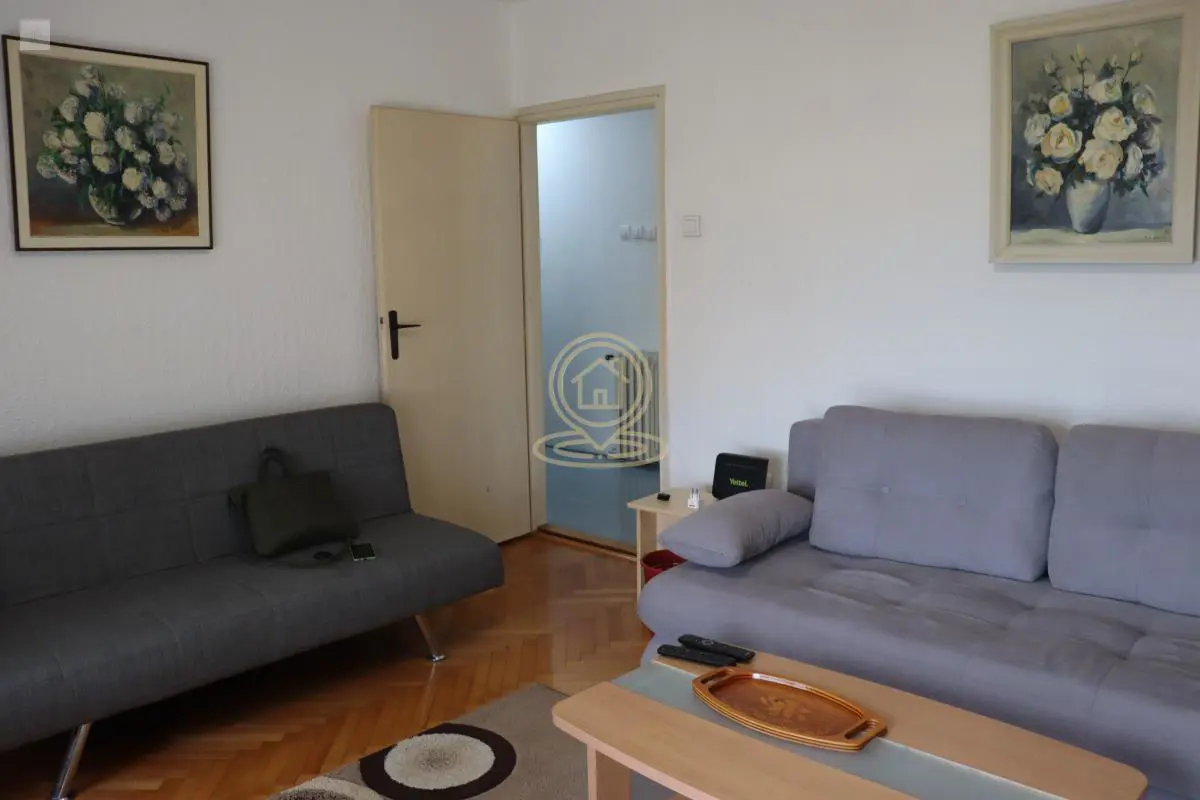 Dvosoban stanovi Centar - 400 evra 