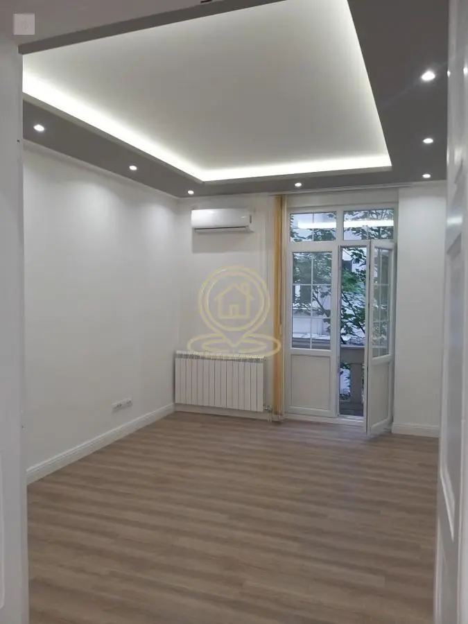 Beograd Vračar poslovni prostor 2200 evra 