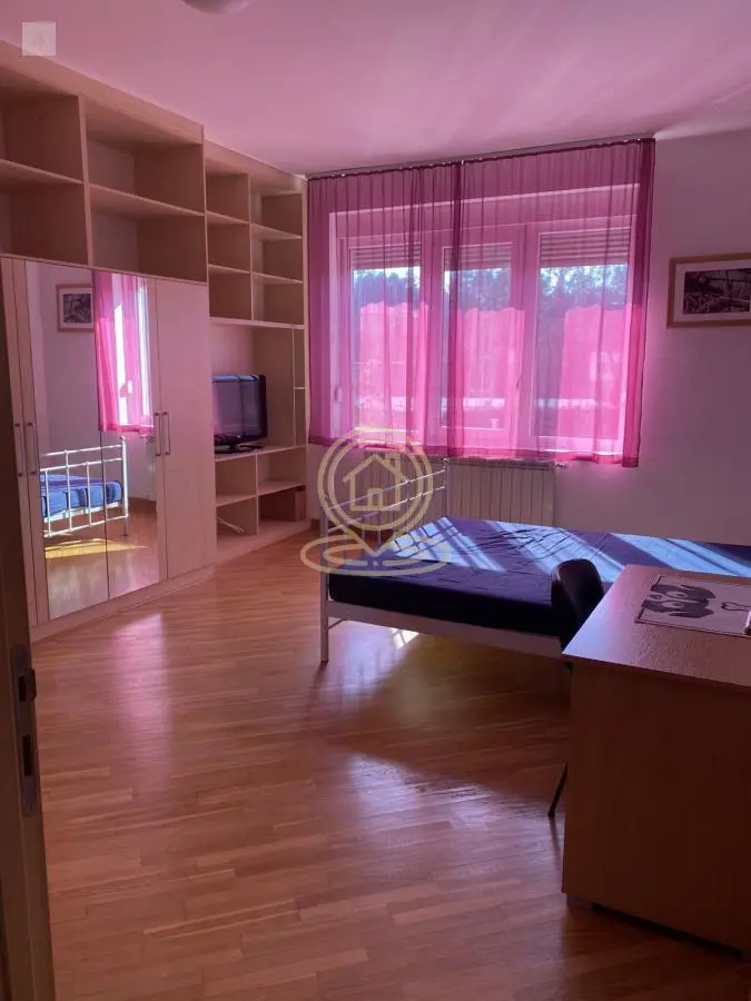 Beograd Palilula Troiposoban stanovi 1100 evra 